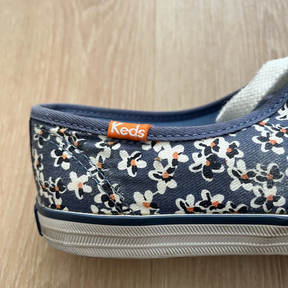 Keds x Taylor Swift Blue Flowers Womens Canvas Sneakers - Picture 8 of 9